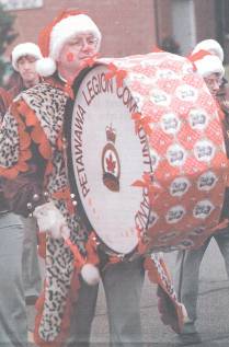 Christmas 

drummer